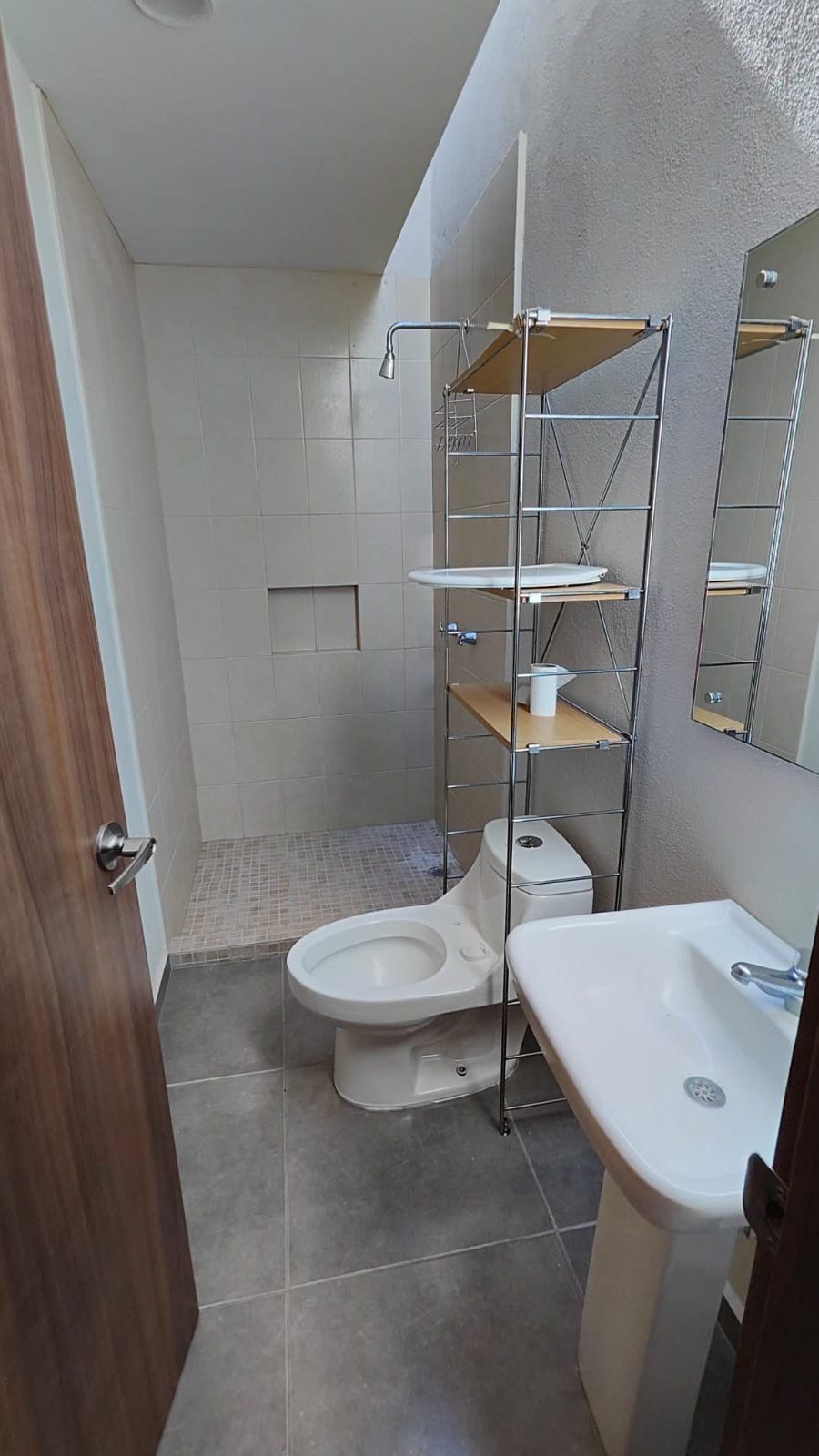 Baño de servicio